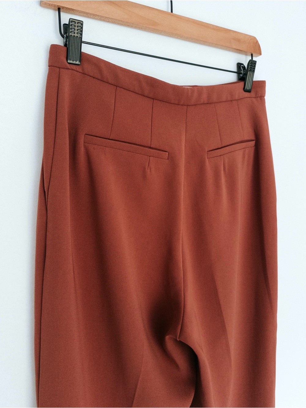 Aritzia Babaton Atelier Crop Pant Rust - Size 6 - Picture 4 of 8